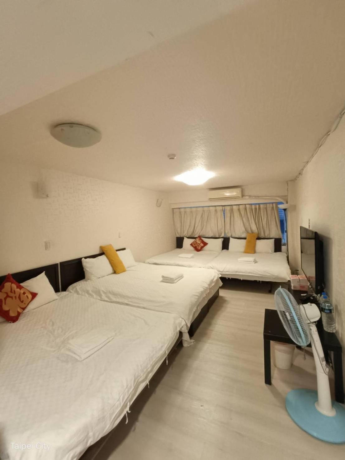 Ximen 日記 Apartman Tajpej Kültér fotó