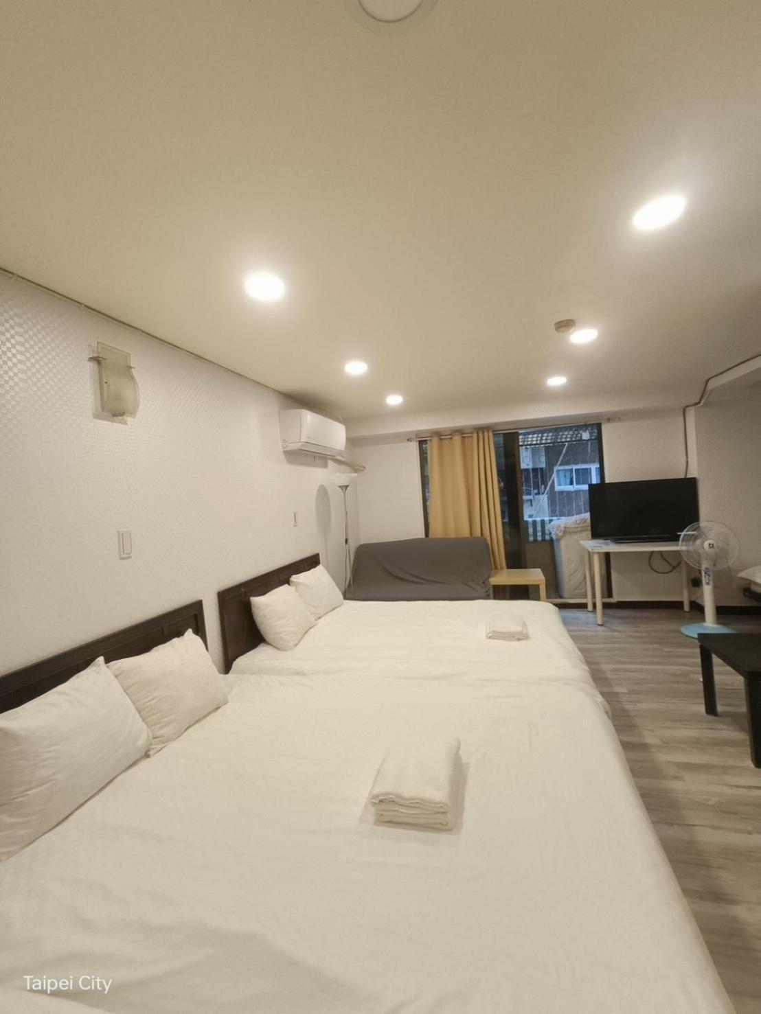 Ximen 日記 Apartman Tajpej Kültér fotó