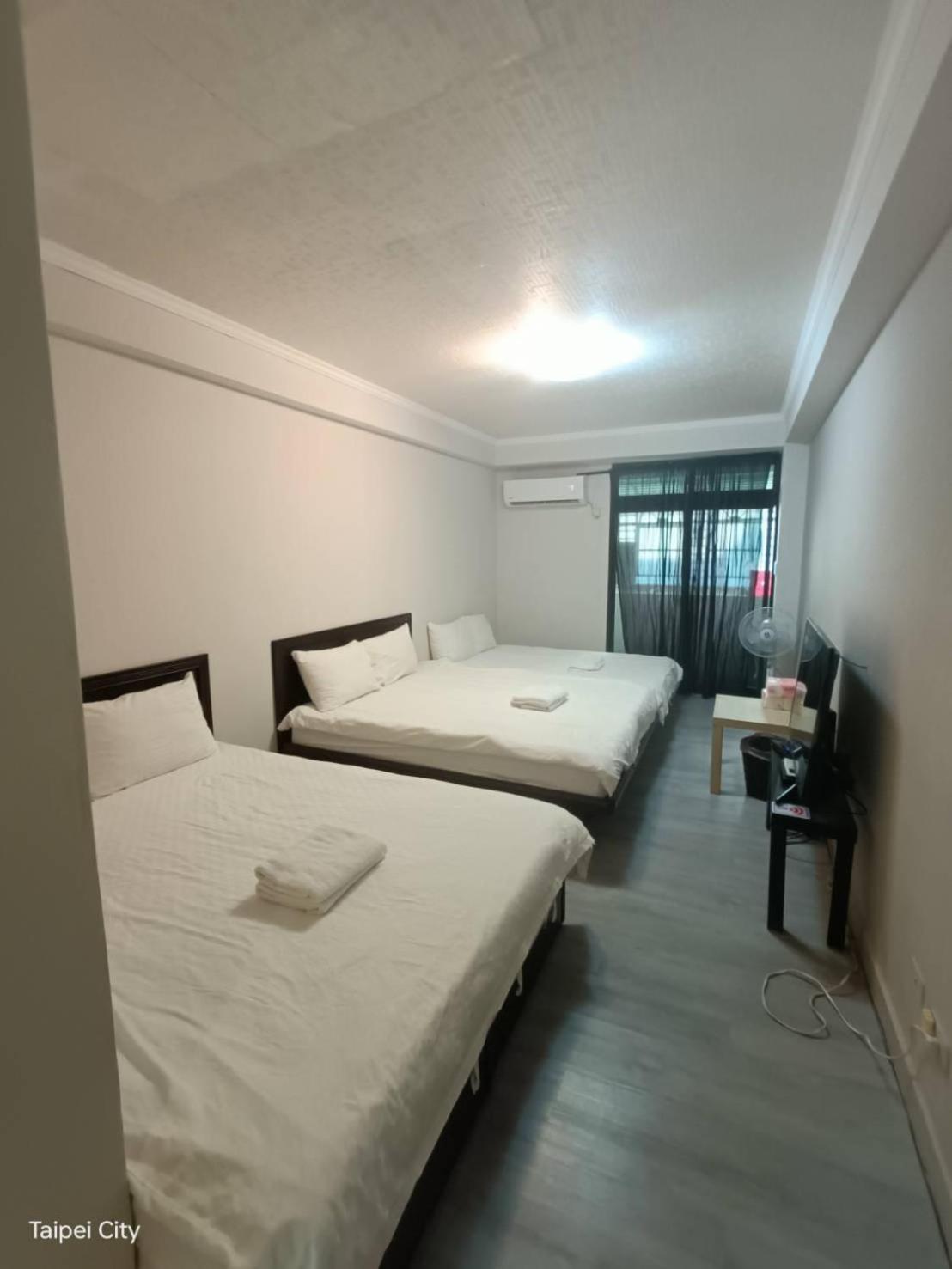 Ximen 日記 Apartman Tajpej Kültér fotó