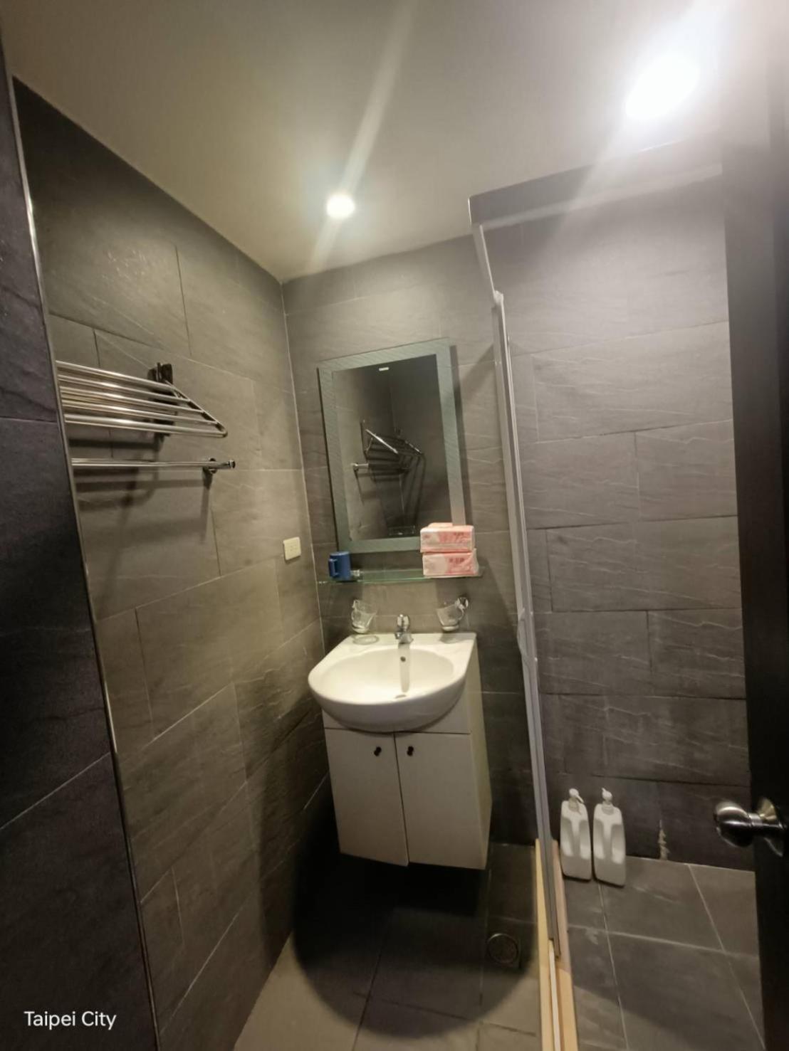 Ximen 日記 Apartman Tajpej Kültér fotó